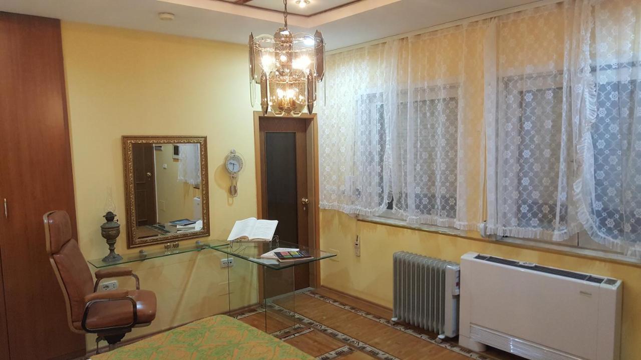 The Blacksmith'S Guesthouse Шкодер Екстер'єр фото